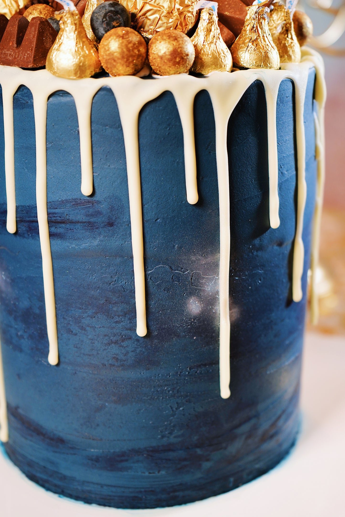 Midnight Champagne Celebration Cake