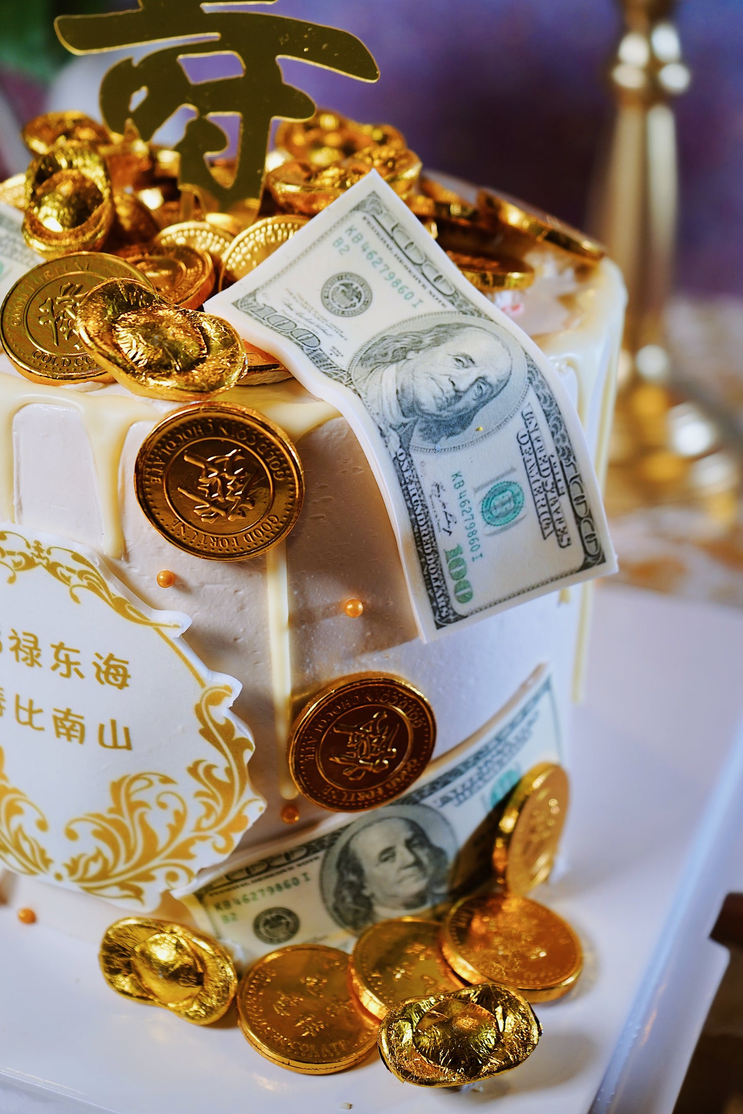 Feeling Rich White Drip Money Pulling Cake