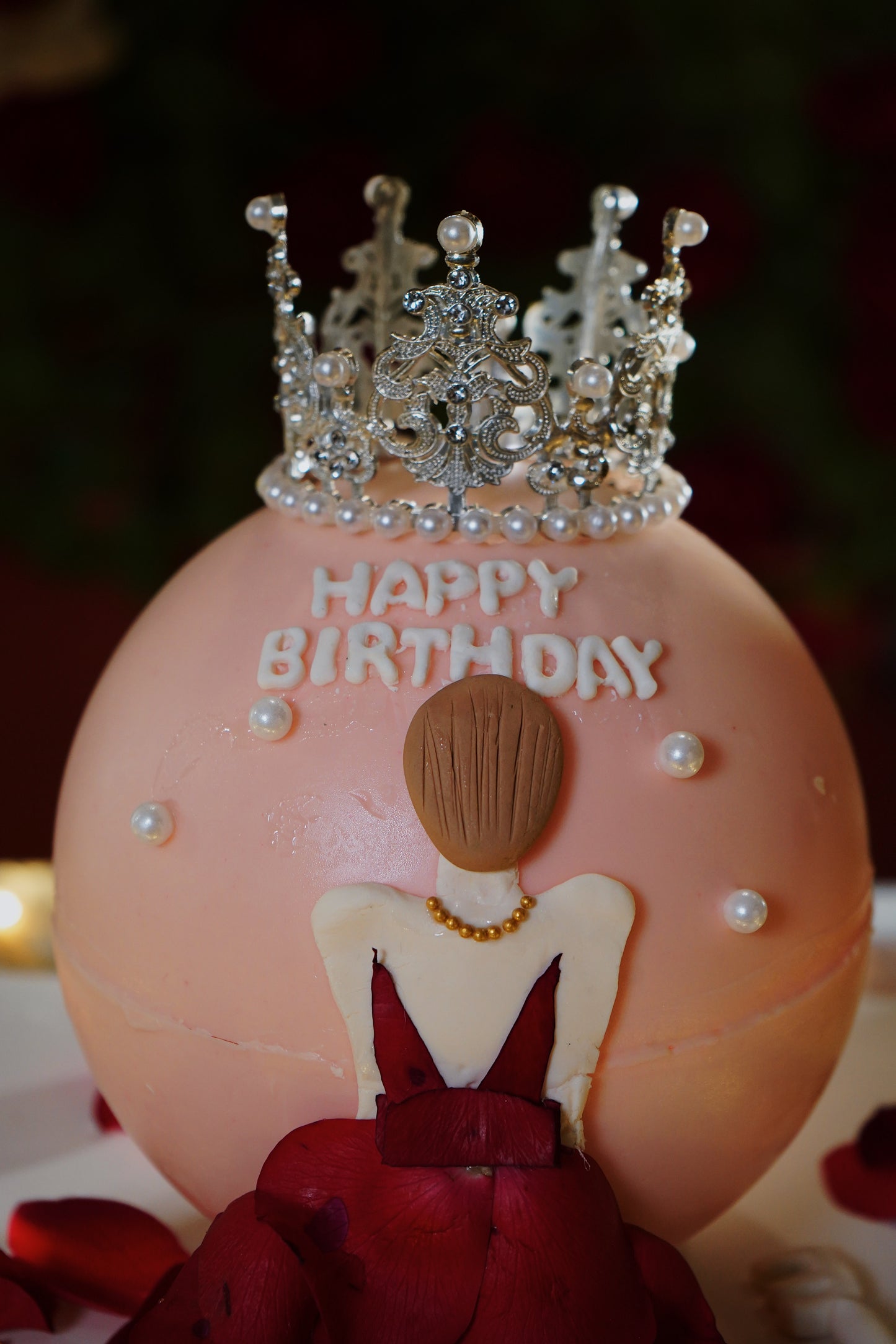 Lady Knock Knock Pinata Surprise Cake