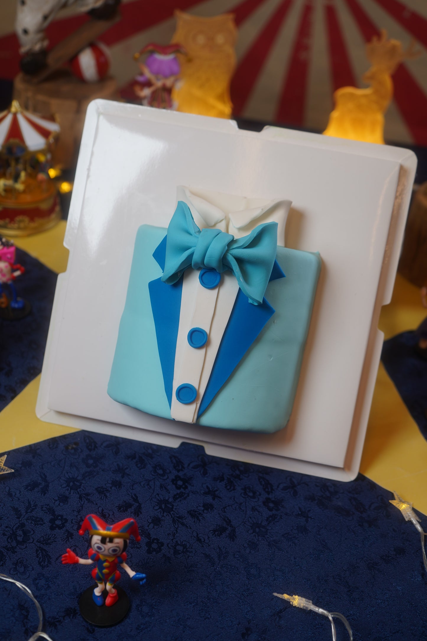 Gentleman Father’s Day Poster Cake