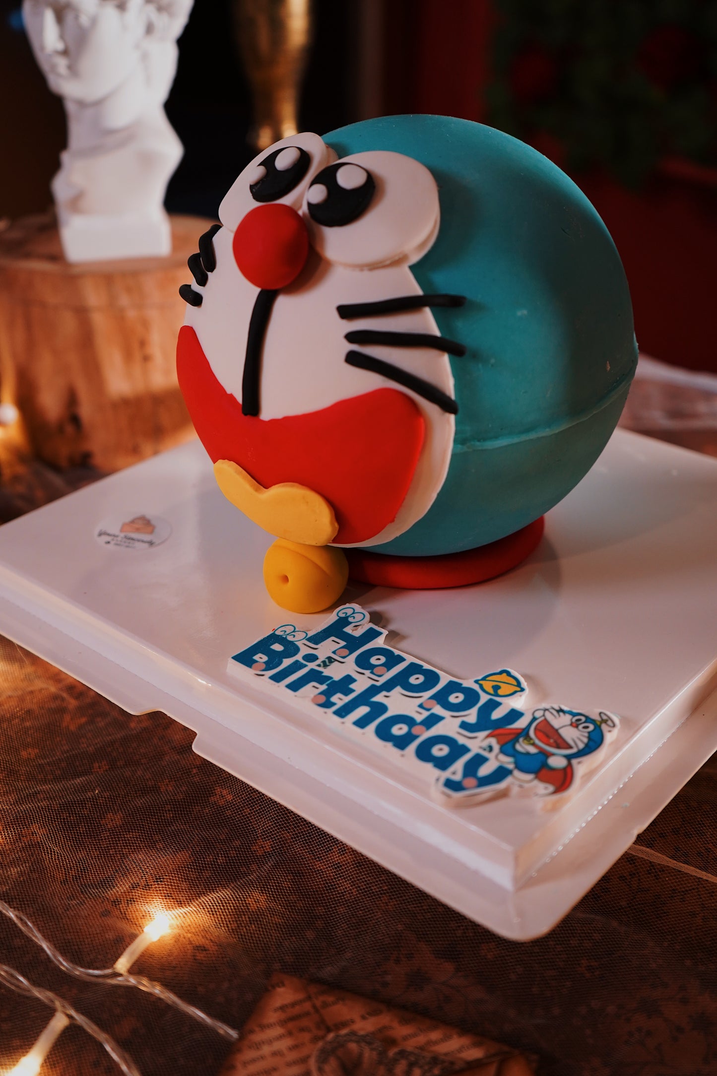 Doraemon Pinata Cake