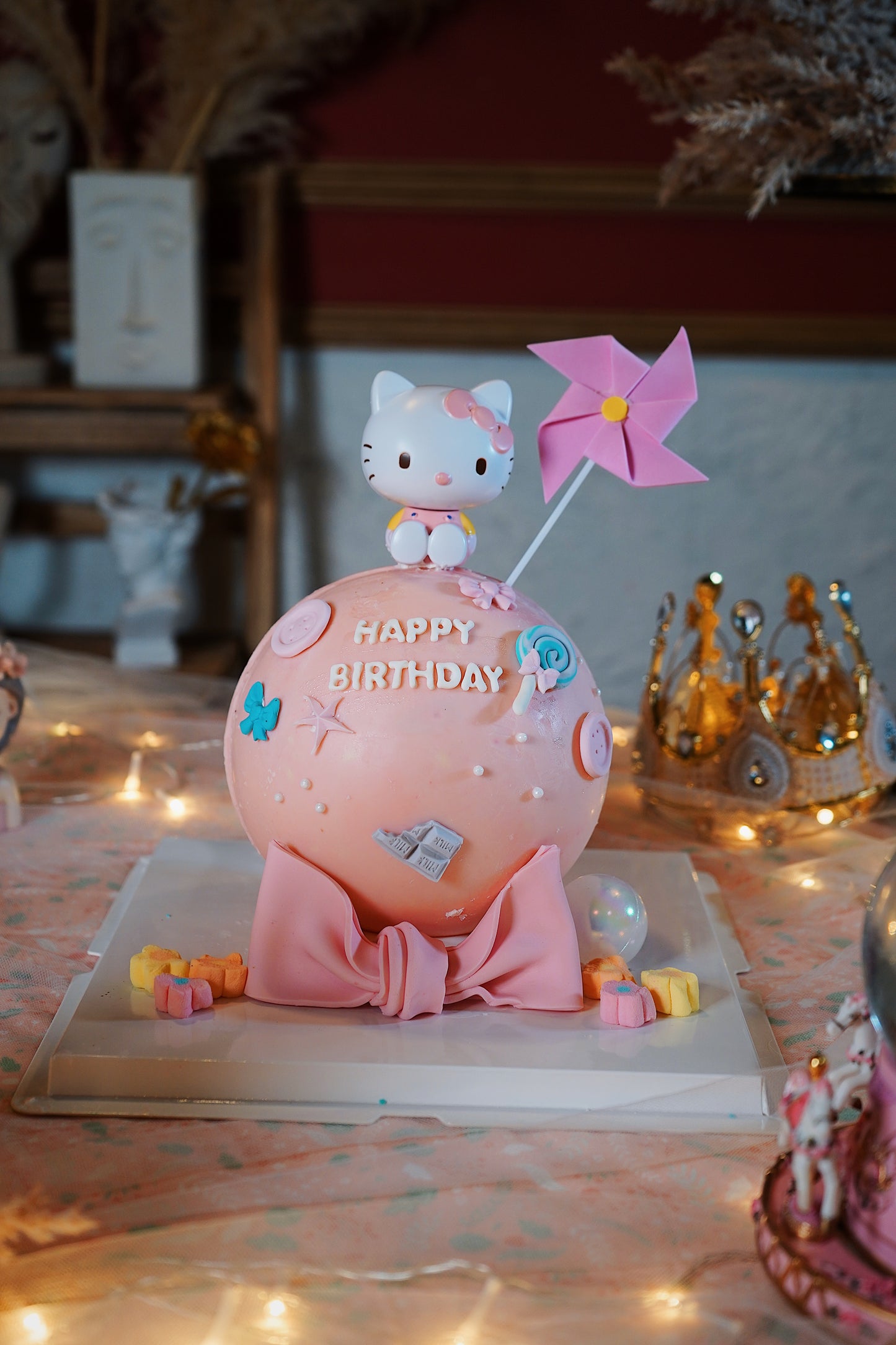 Hello Kitty Pinata Cake