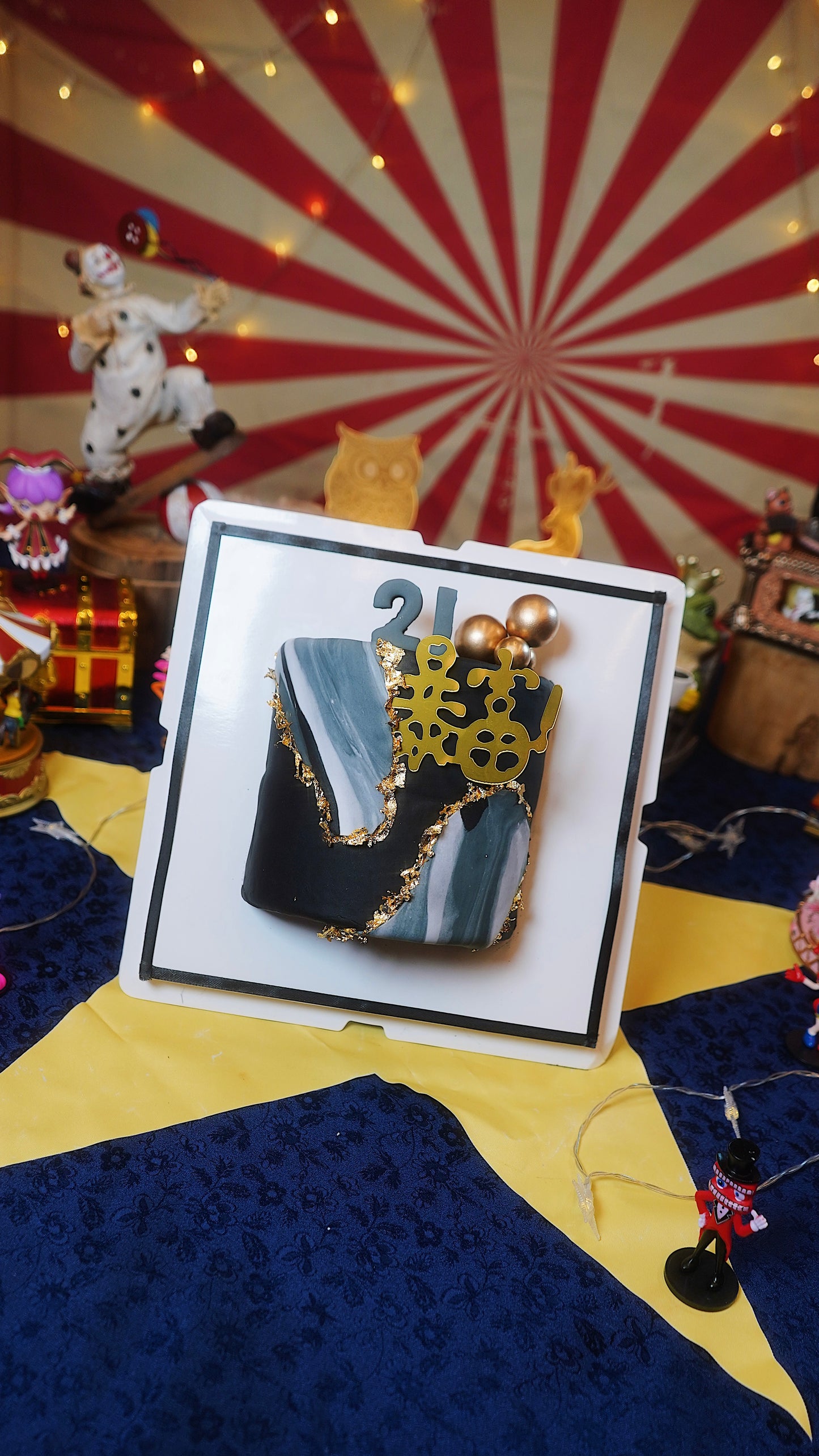 Marble Gold 3D Poster Cake