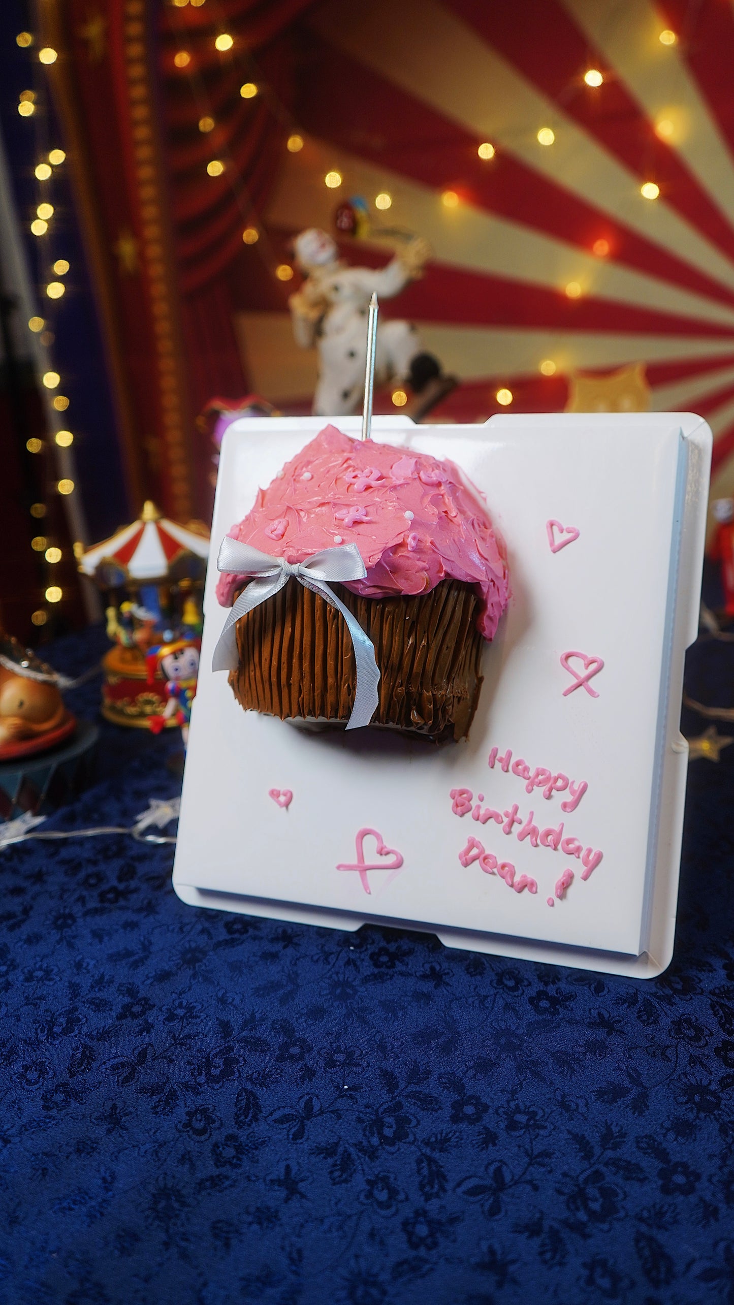 Mega Cupcake 3D Poster Cake