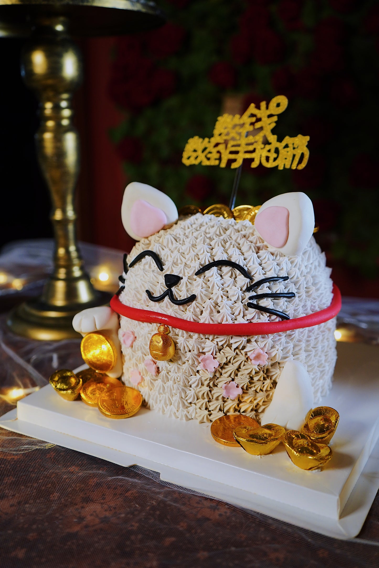 Fortune Cat Money Pulling Cake
