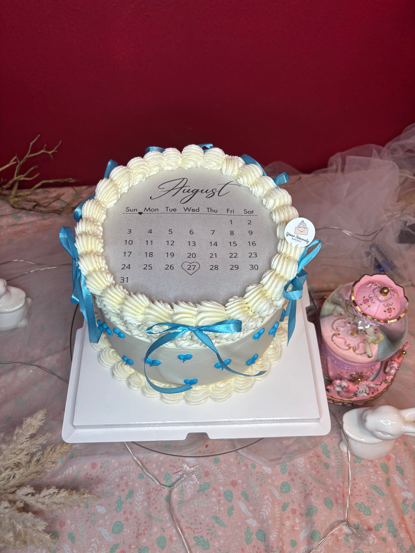 Blue Ribbon Vintage Burn Away Cake