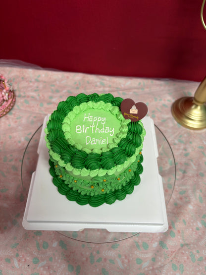 Green Vintage Round Cake