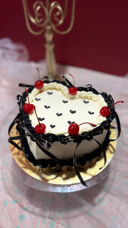 Bloody Stab Gothic Halloween Cake