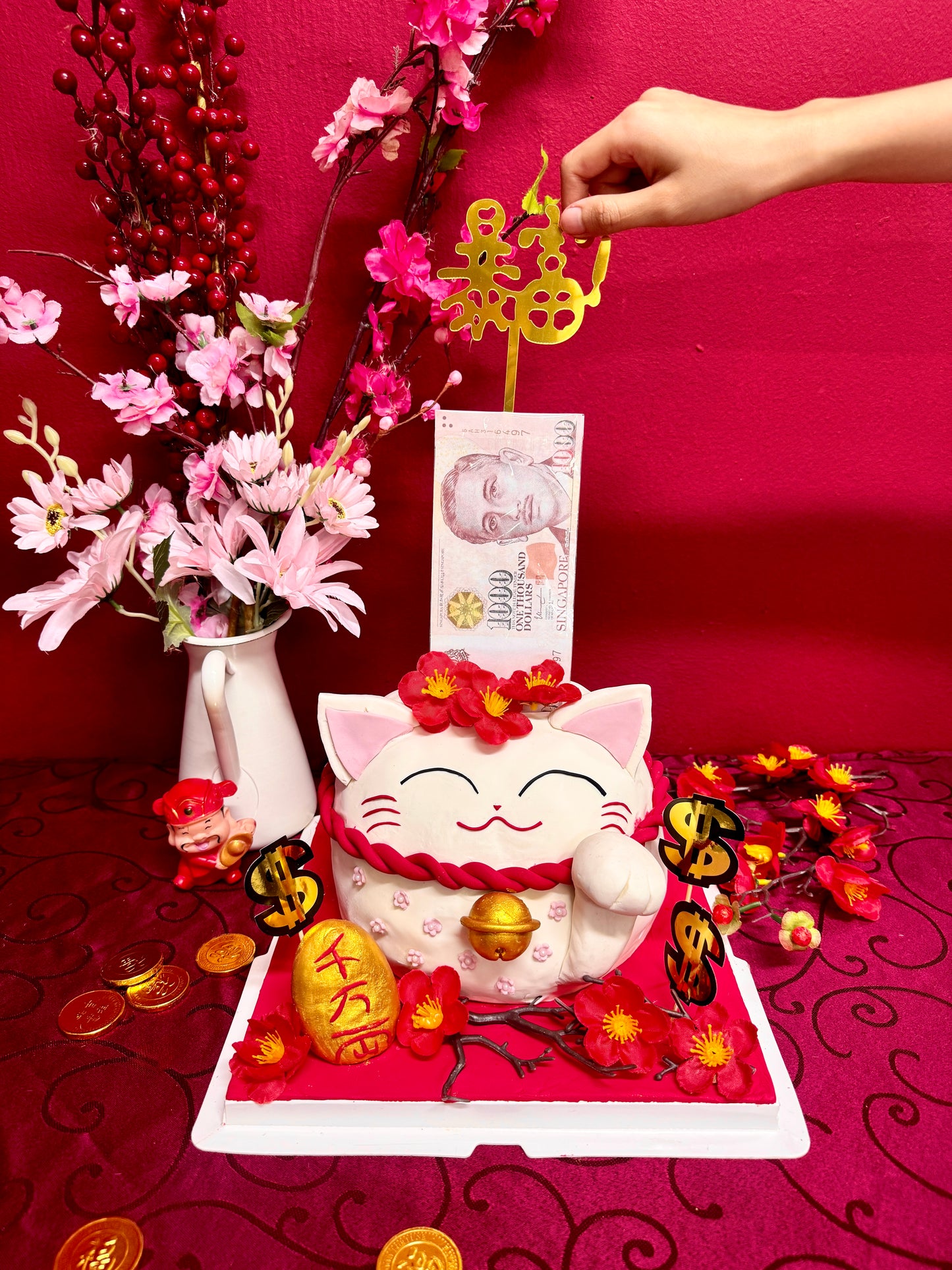 Sincerely Fortune Cat Money Pulling Cake