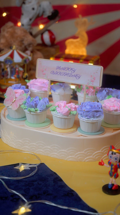 Cream Floral Rotating Mini Cakes